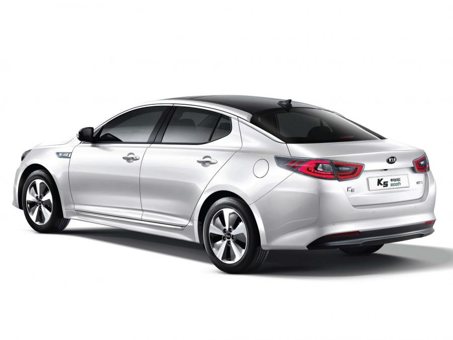  Kia K5 Hybrid 2013 года  (фото 2 из 2)